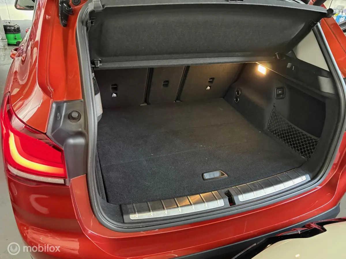 sDrive18i High Executive ECC/LEDER/XENON/PDC/LMV/APK