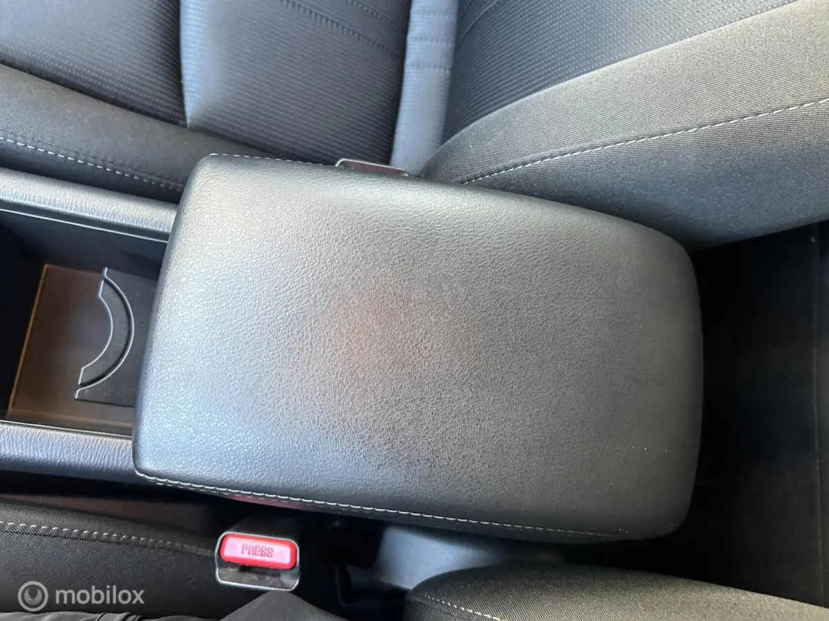 2.0 SkyActiv-G 120 TS * NAVIGATIE * TREKHAAK