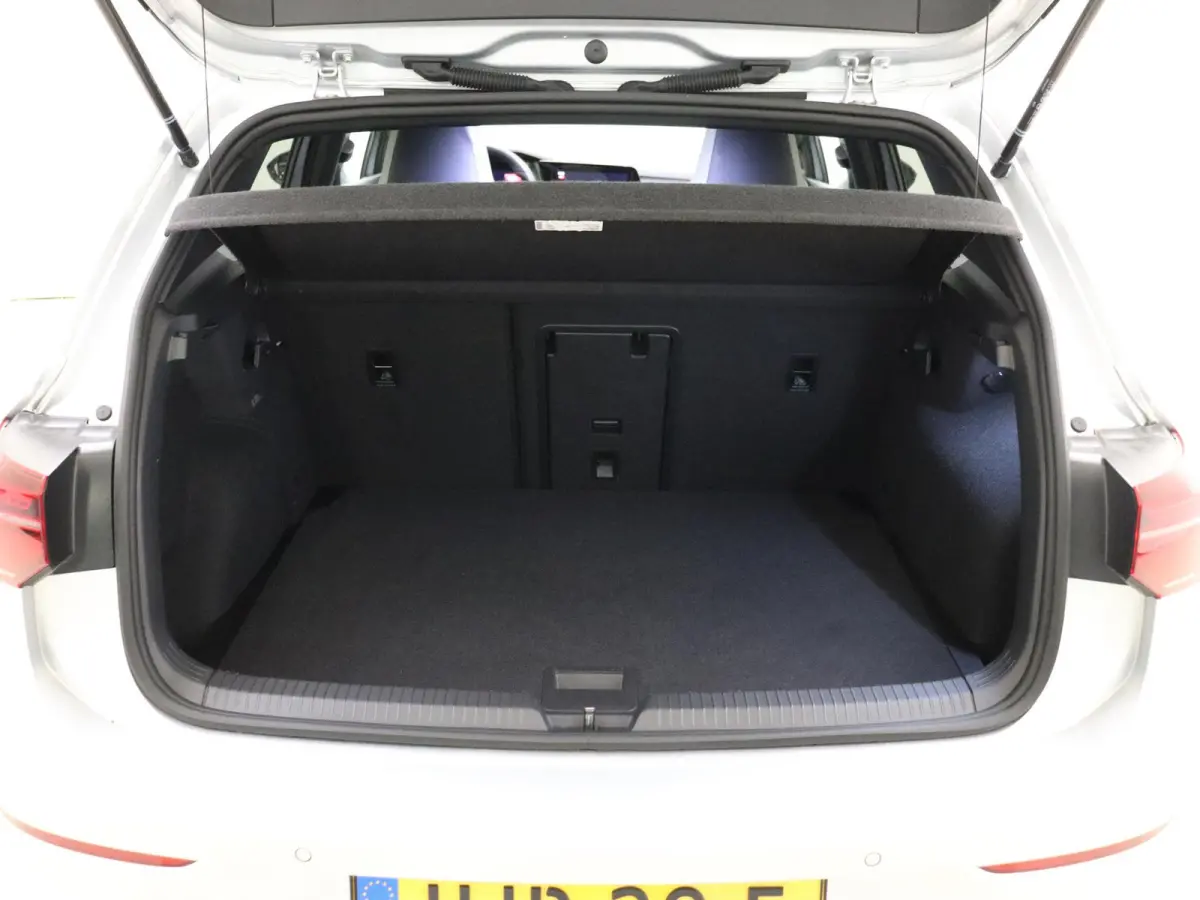 1.5 eTSI R-Line Business | Automaat | 150PK | LED Koplampen | Schuif/Kanteldak | Sportstoelen | Privacy Glass | Stoelverwarming | Sfeerverlichting |