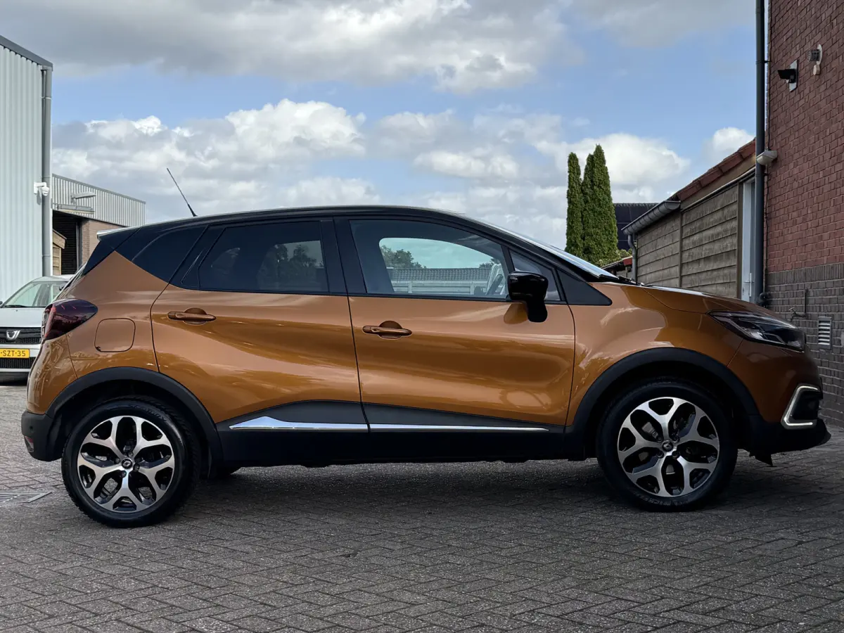 Captur. 1.2 TCe Intens. | TREKHAAK | CAMERA | NAVI | BOSE AUDIO |