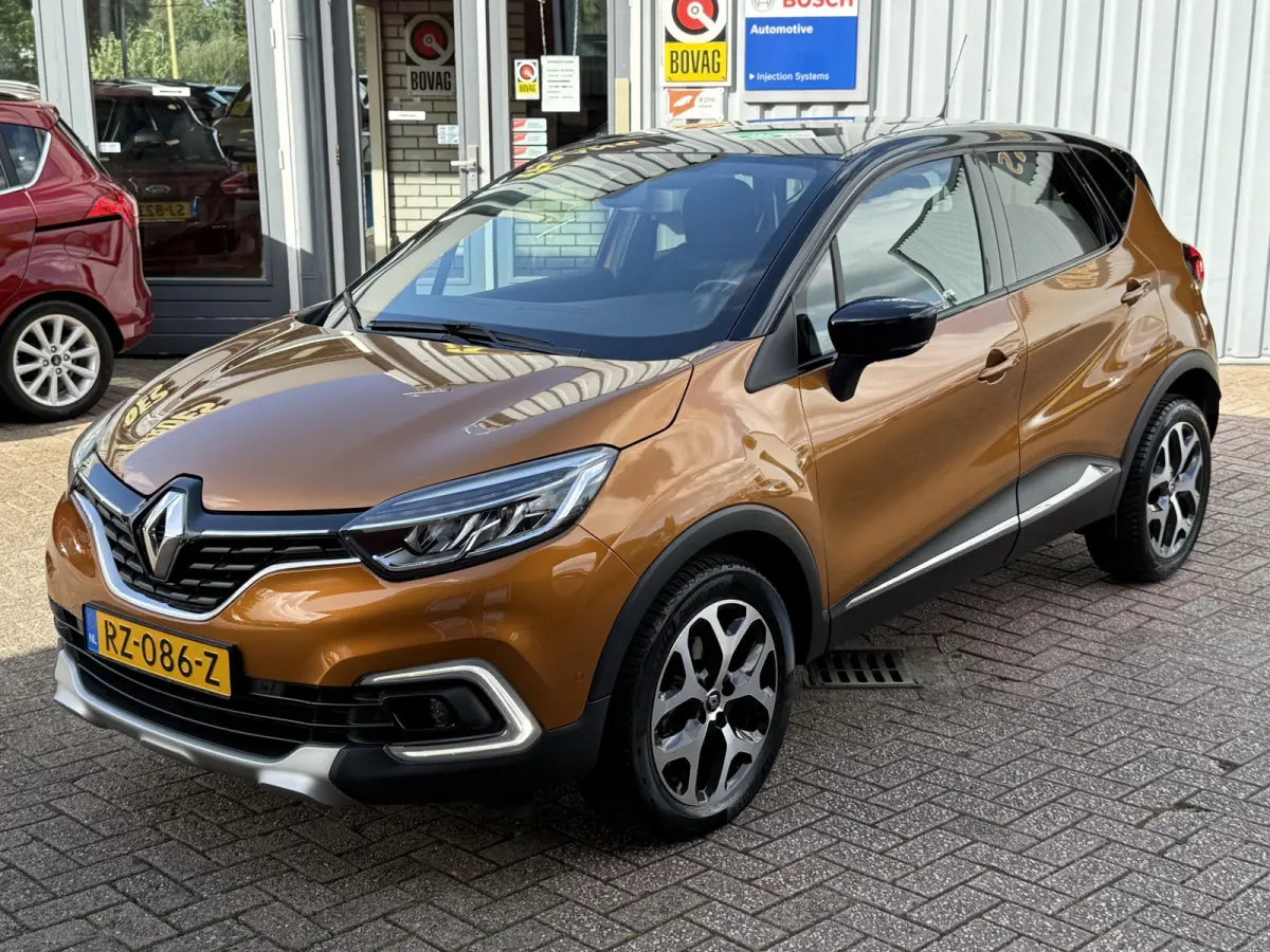 Captur. 1.2 TCe Intens. | TREKHAAK | CAMERA | NAVI | BOSE AUDIO |
