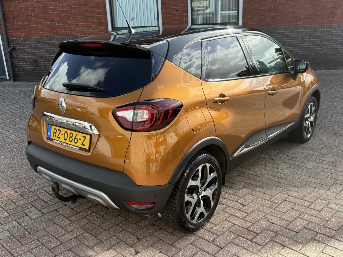 Captur. 1.2 TCe Intens. | TREKHAAK | CAMERA | NAVI | BOSE AUDIO |