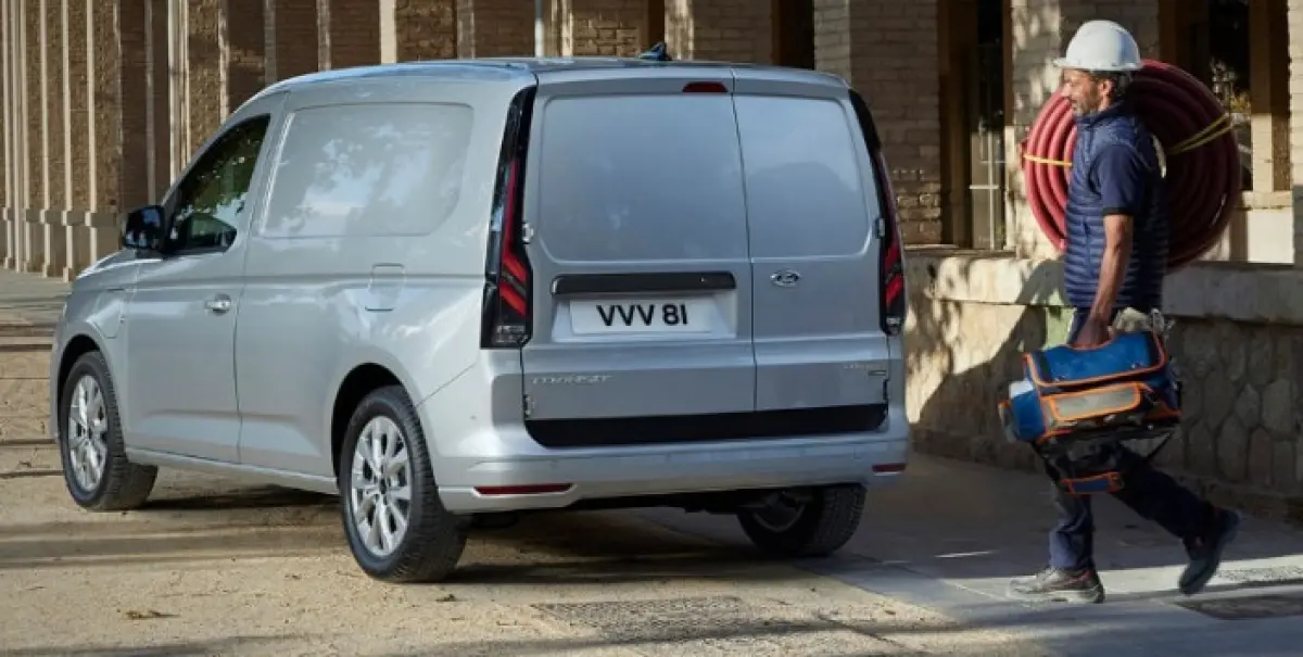 1.5 EcoBoost PHEV L2 Trend | Financial lease tegen 0,99% rente | Vanaf € 32.666 excl. BTW