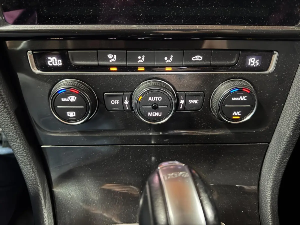 1.0 TSI Highline Business R AUTOMAAT CLIMAAT CONTROL MULTI STUUR CARPLAY