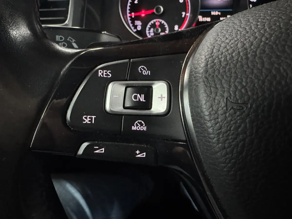 1.0 TSI Highline Business R AUTOMAAT CLIMAAT CONTROL MULTI STUUR CARPLAY