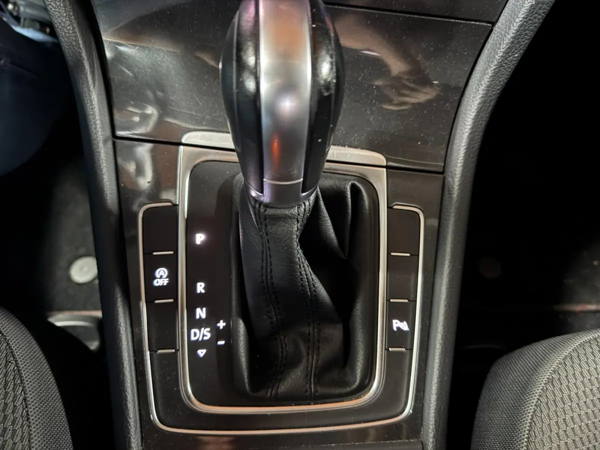 1.0 TSI Highline Business R AUTOMAAT CLIMAAT CONTROL MULTI STUUR CARPLAY