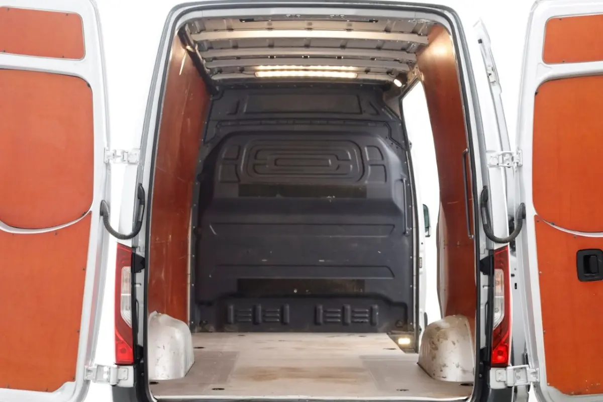 319 CDI 3.0 V6 190pk E6 L2H2 7G Automaat LED/Camera/Navi Trekhaak 3500kg 10-2019