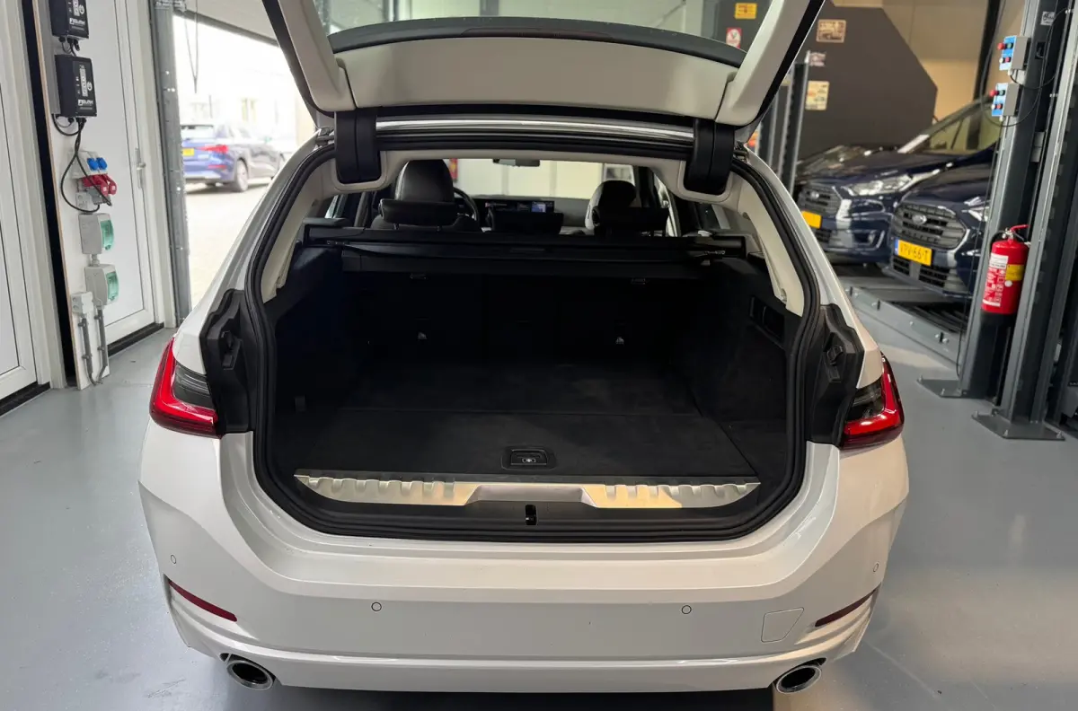 320e Edition incl. 1 jaar Autotrust garantie