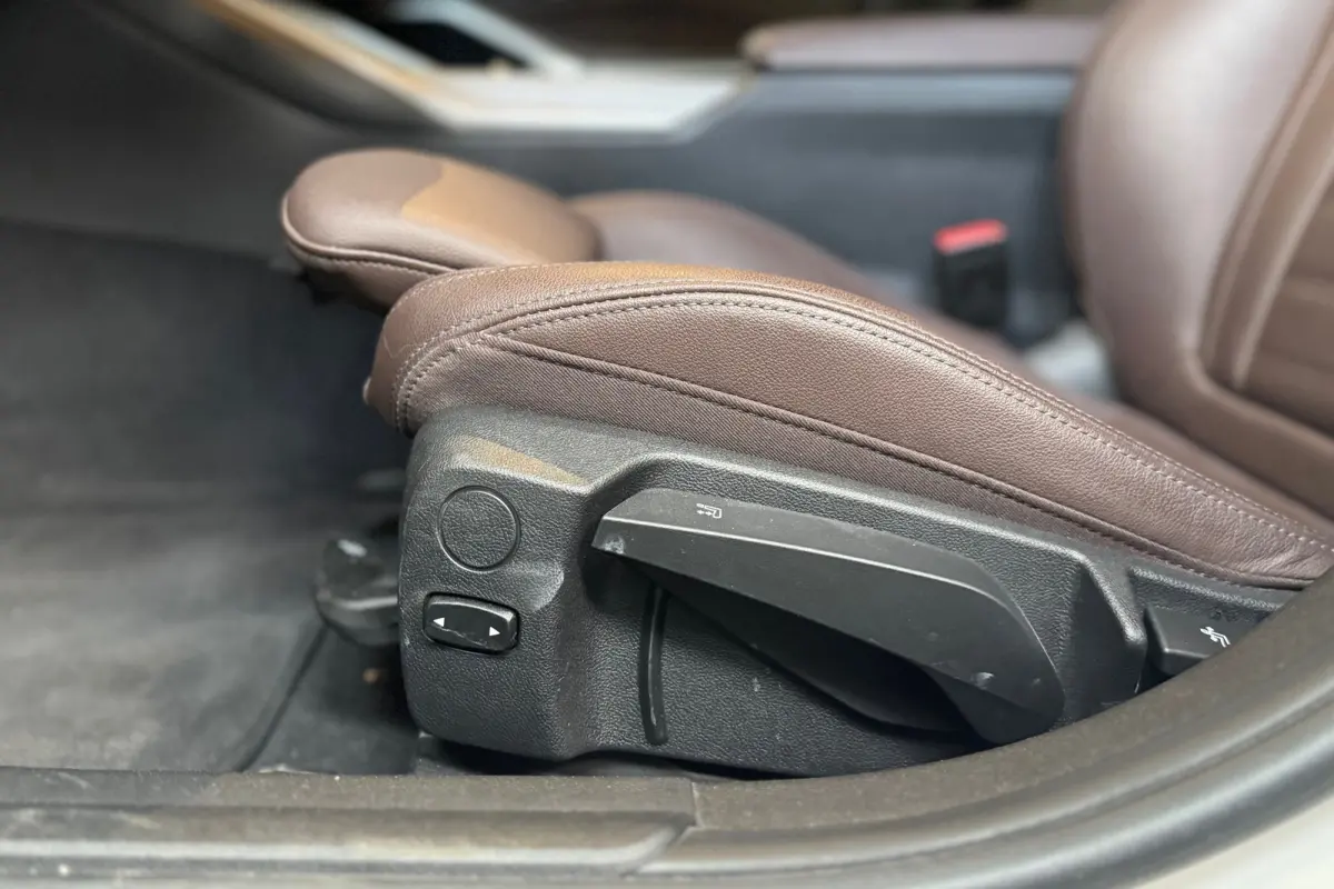 320e Edition incl. 1 jaar Autotrust garantie