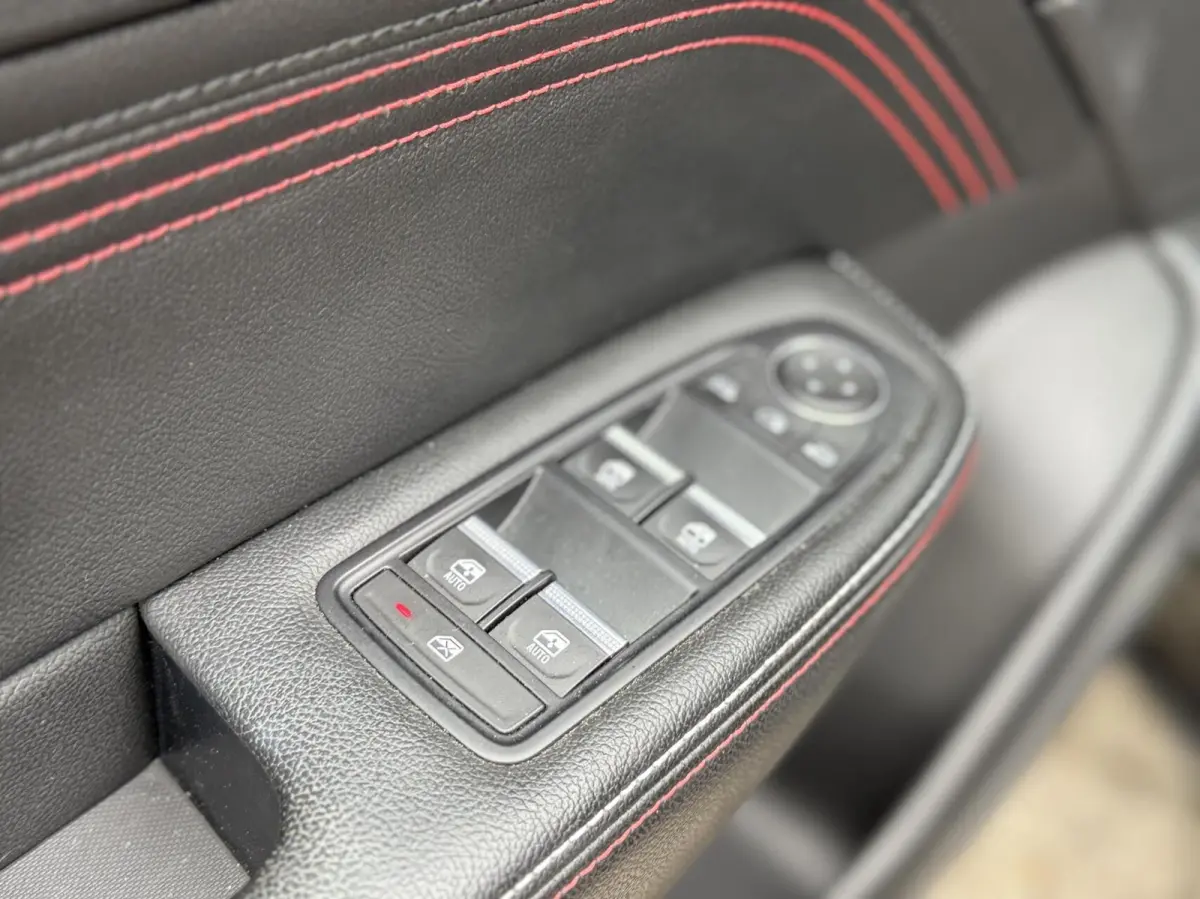 1.6 E-Tech Hybrid 145 Intens