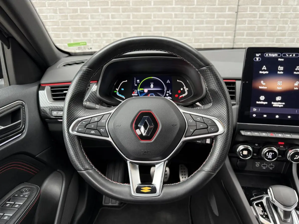 1.6 E-Tech Hybrid 145 Intens
