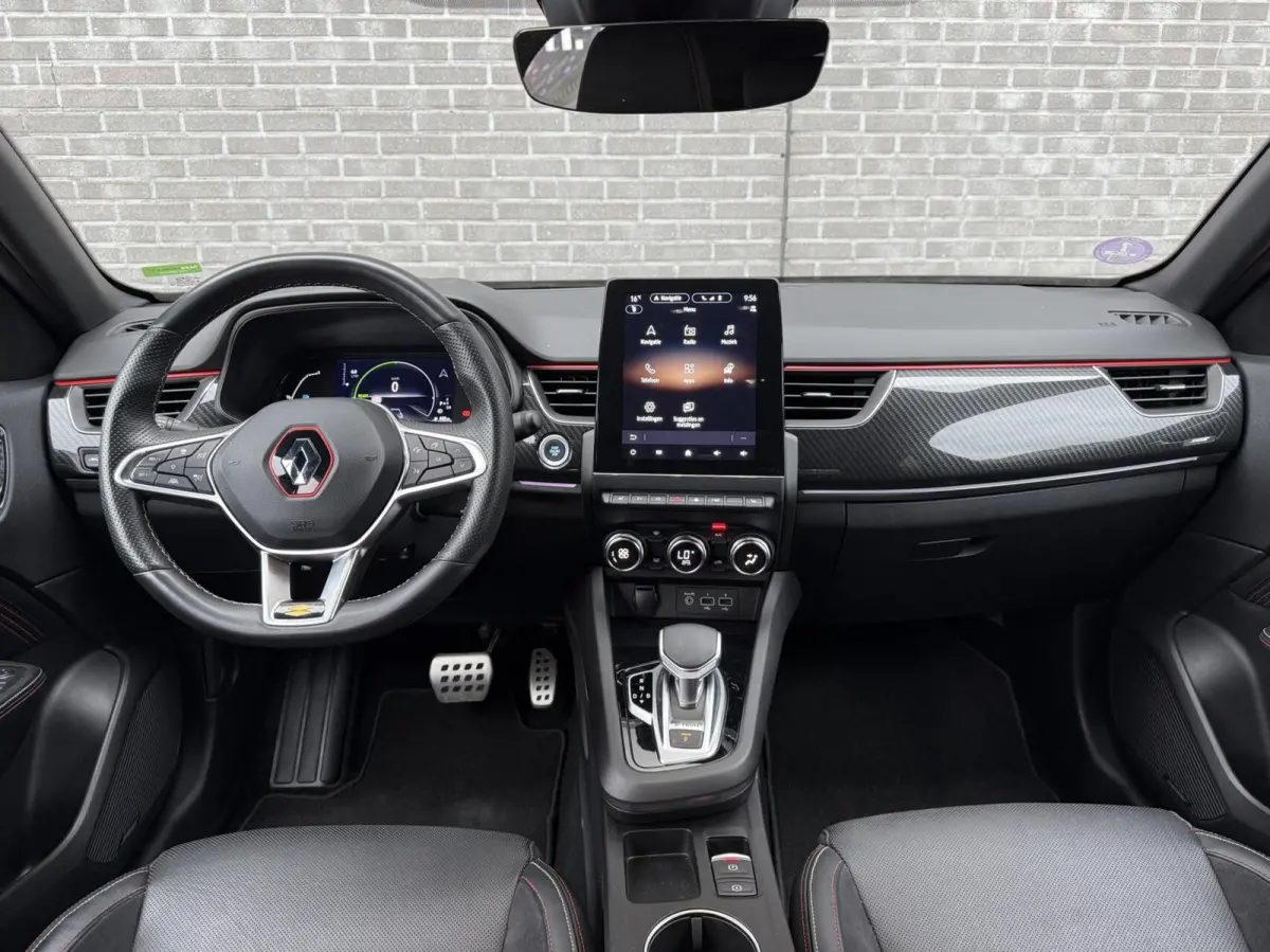 1.6 E-Tech Hybrid 145 Intens