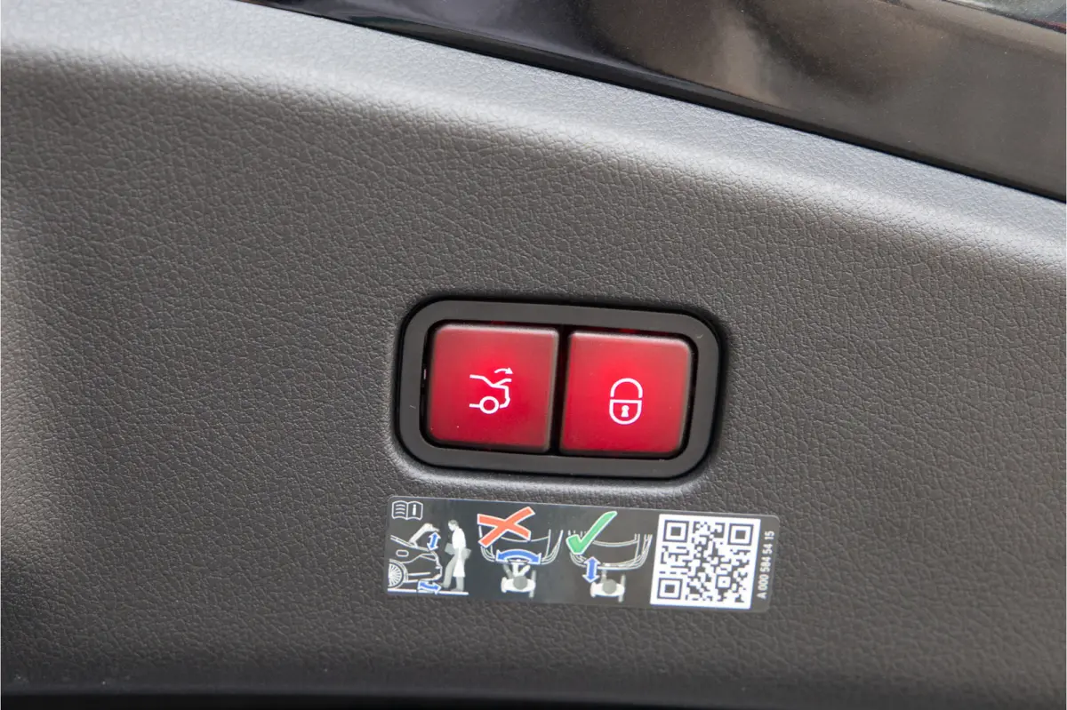 300 e AMG Premium Plus, Pano, Burmester, Key-less, Hybrid 2024