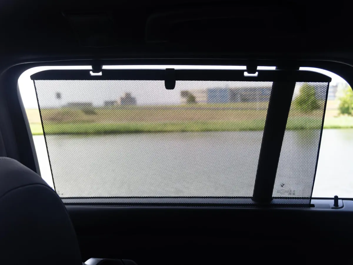 330e | M Sportpakket Pro | Achteruitrijcamera | Panoramadak | Stoelverwarming | Cruise Control | 18'' |