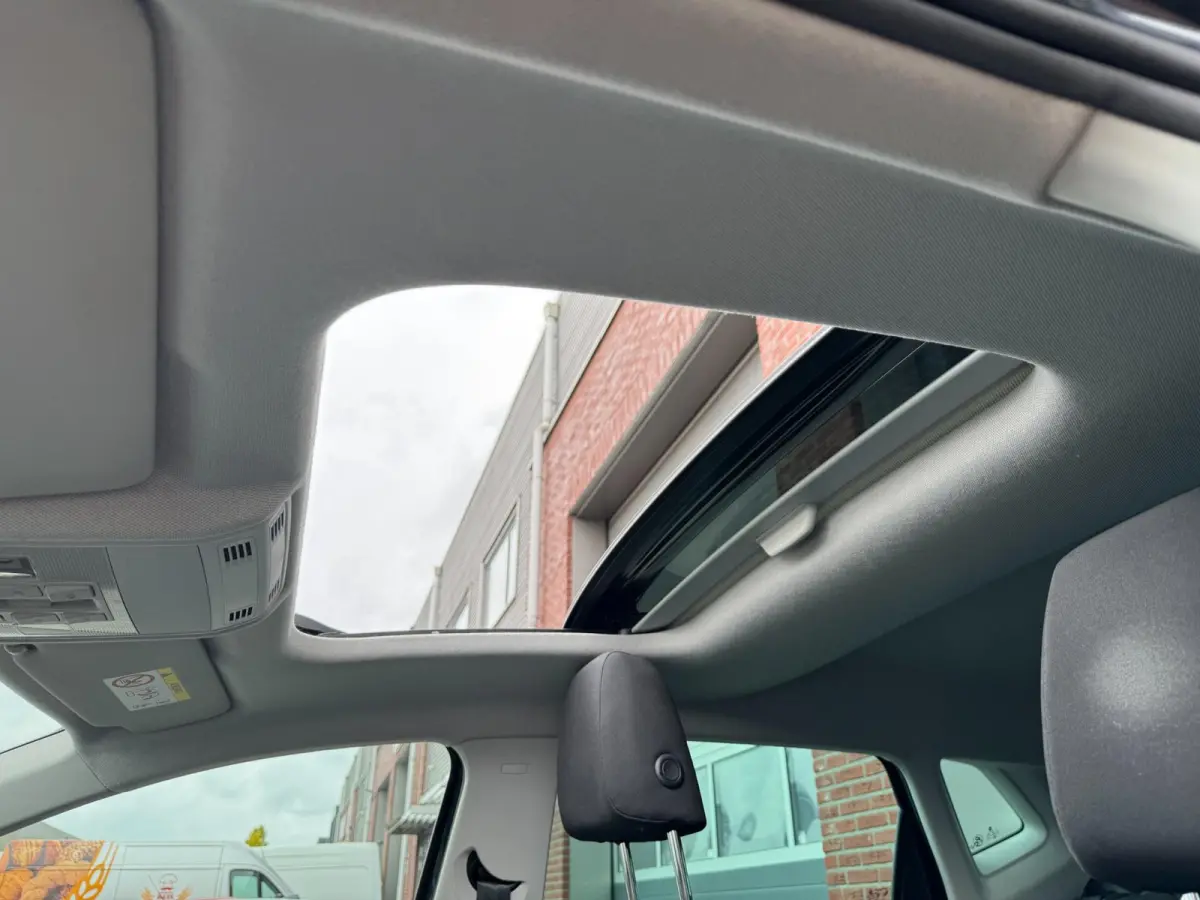 1.0 TSI LED Pano Camera Navi Carplay Stoelvw PDC