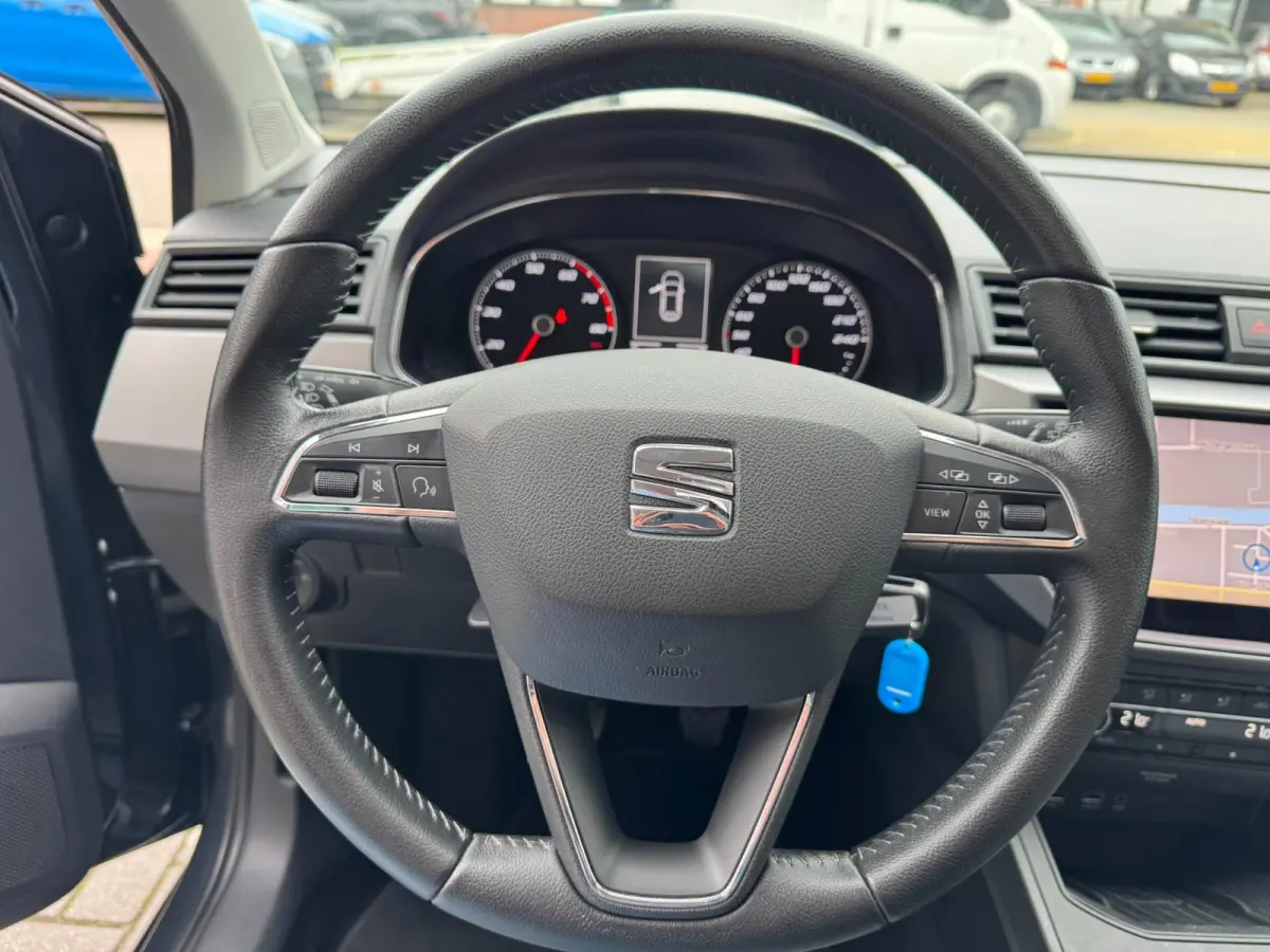 1.0 TSI LED Pano Camera Navi Carplay Stoelvw PDC