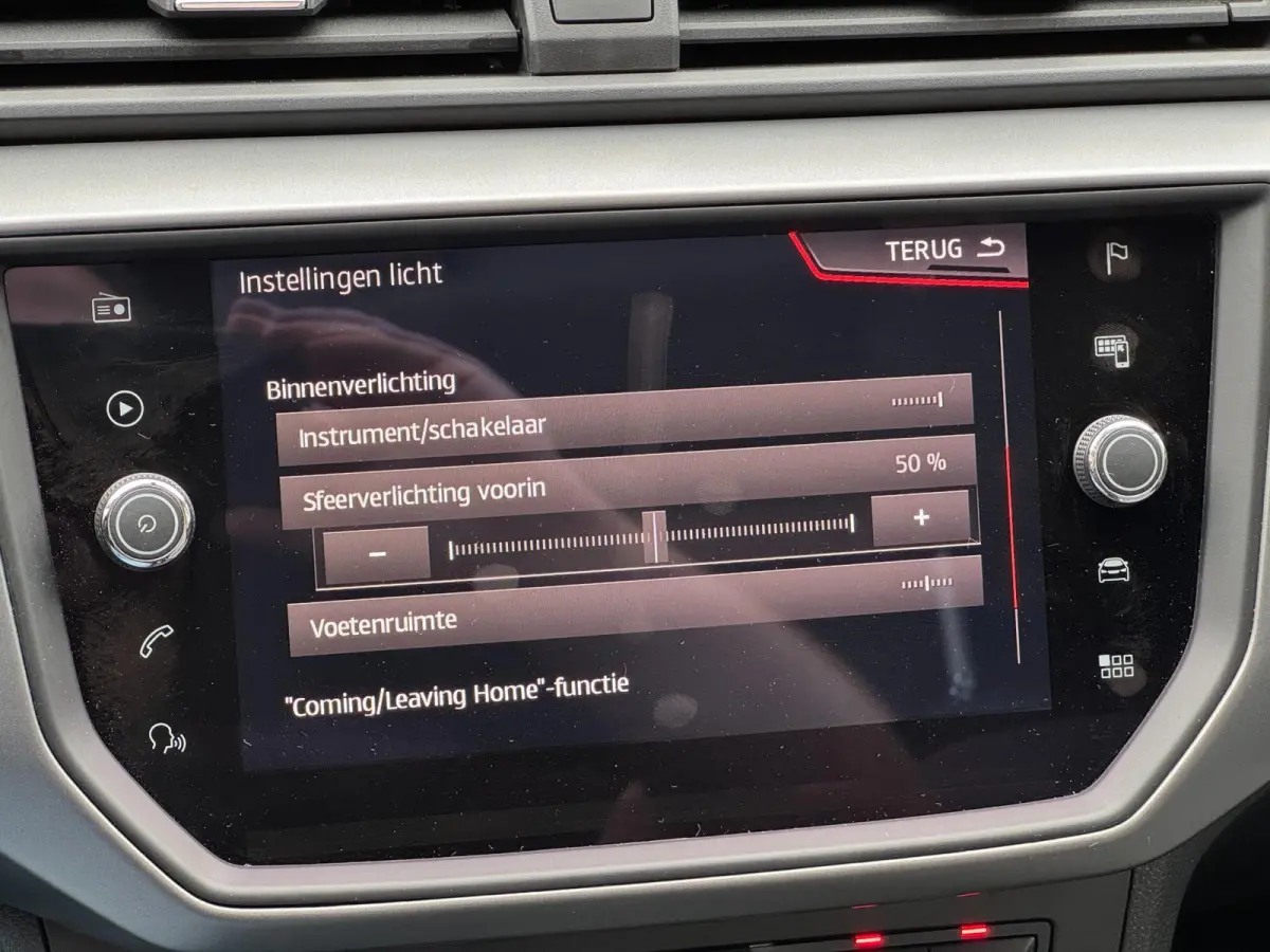 1.0 TSI LED Pano Camera Navi Carplay Stoelvw PDC