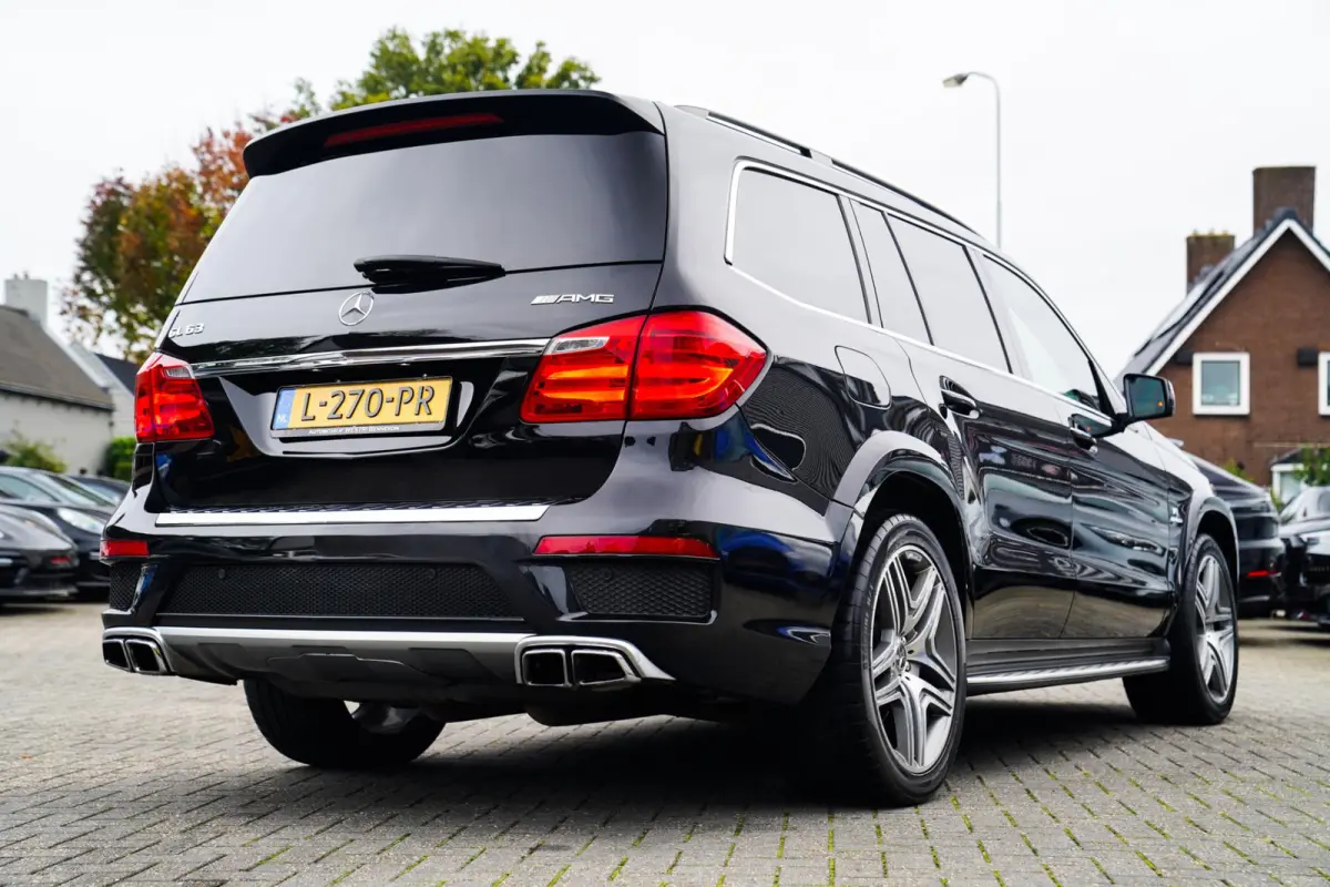 AMG 63 | Luchtvering | Pano | Stoelverkoeling | 7 zitter