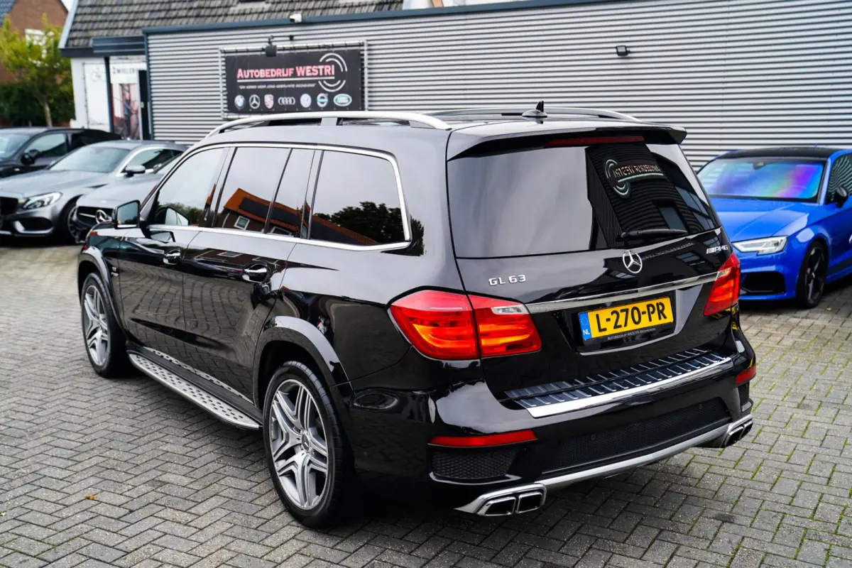 AMG 63 | Luchtvering | Pano | Stoelverkoeling | 7 zitter