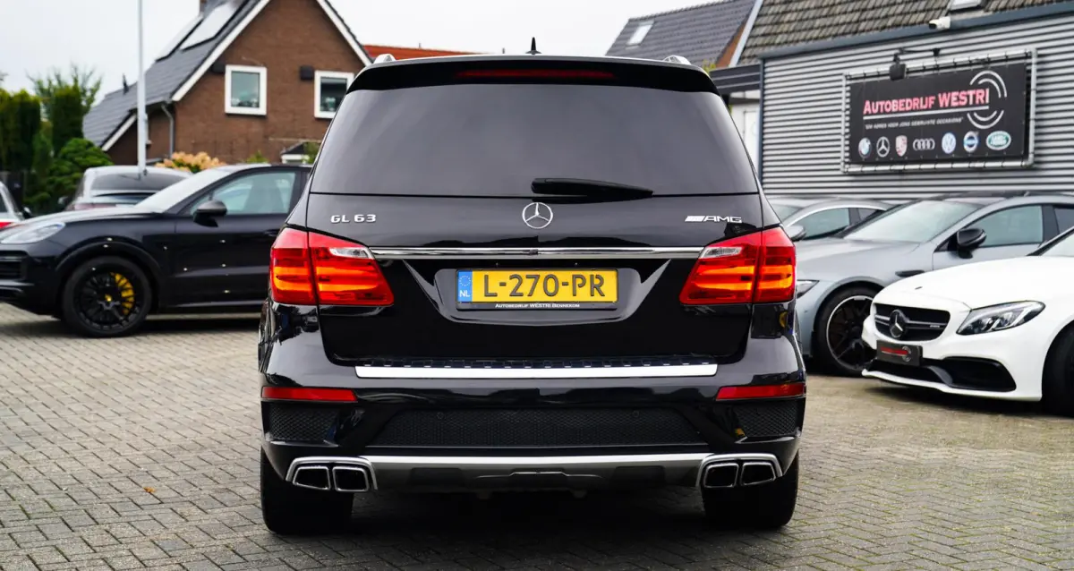 AMG 63 | Luchtvering | Pano | Stoelverkoeling | 7 zitter