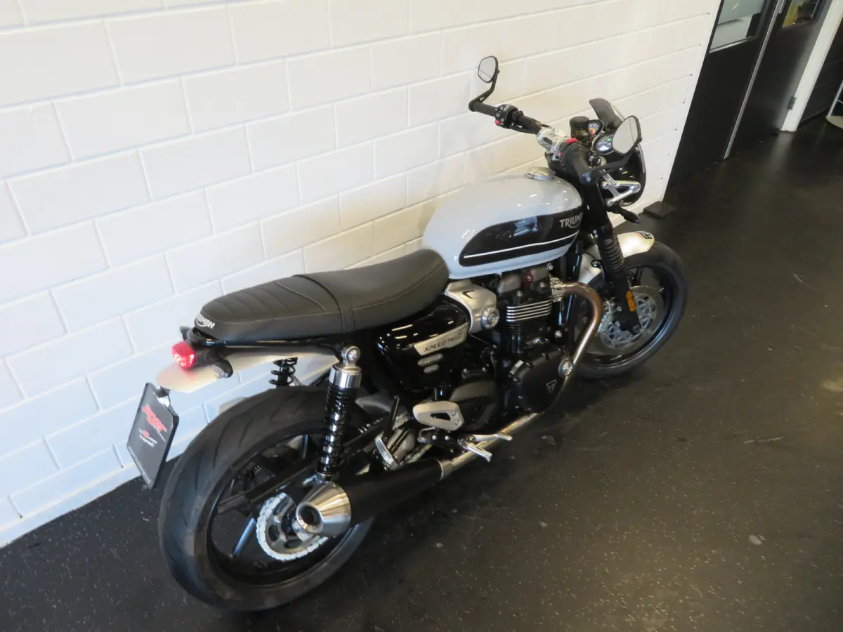 SPEED TWIN ABS NIEUWSTAAT!