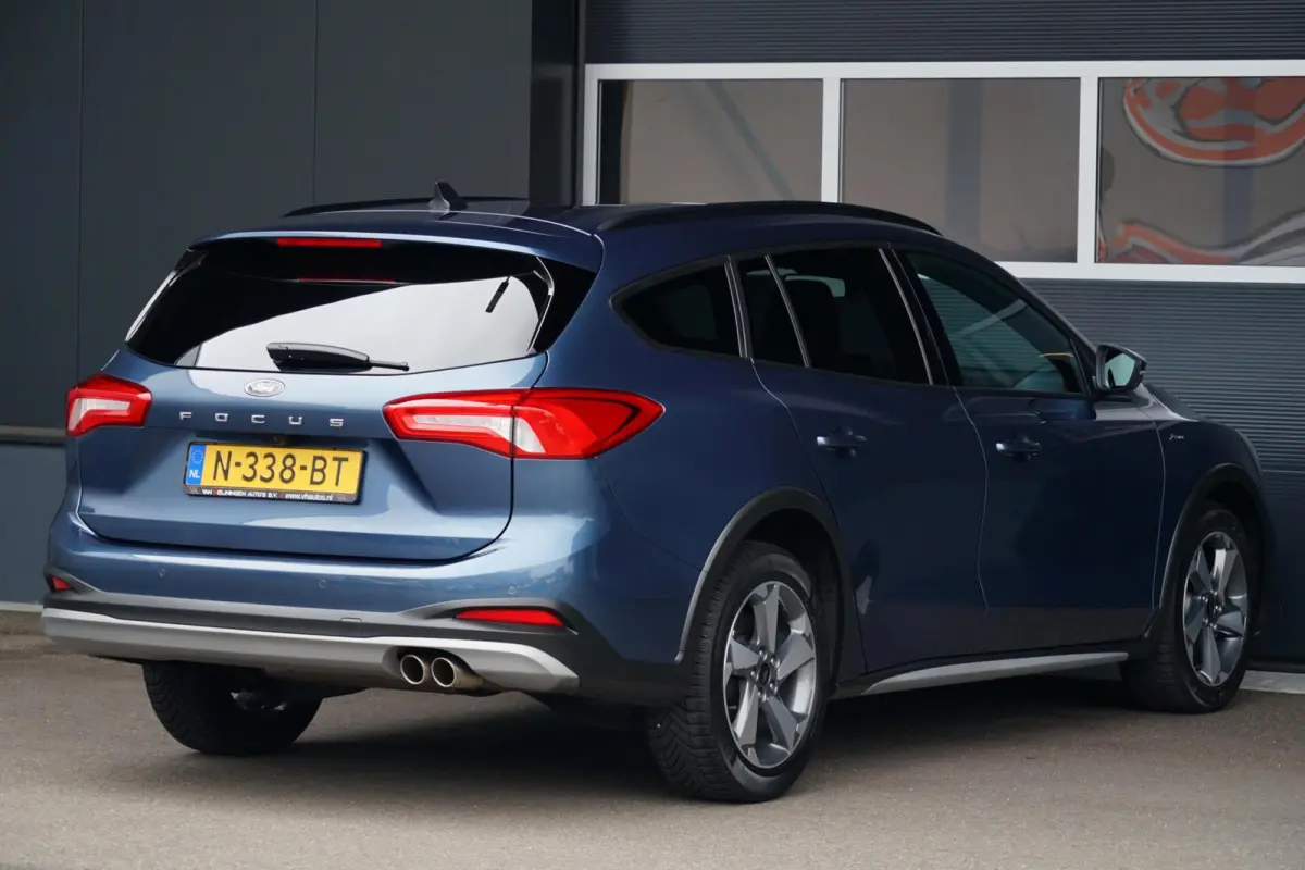 1.0 EcoBoost Active X Business, cam. keyless