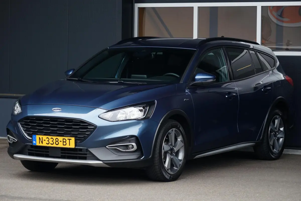 1.0 EcoBoost Active X Business, cam. keyless