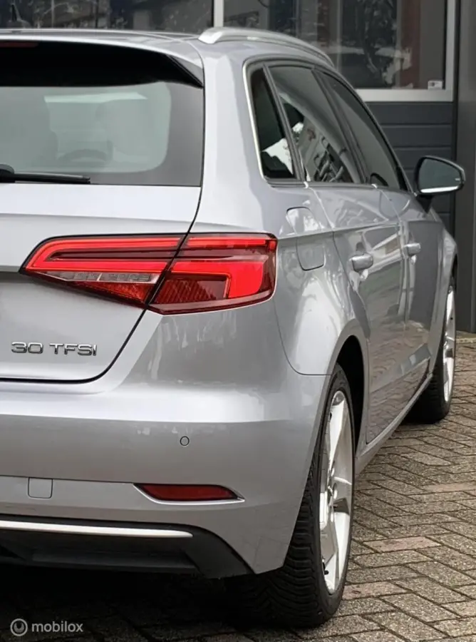 30 TFSI Advance Sport