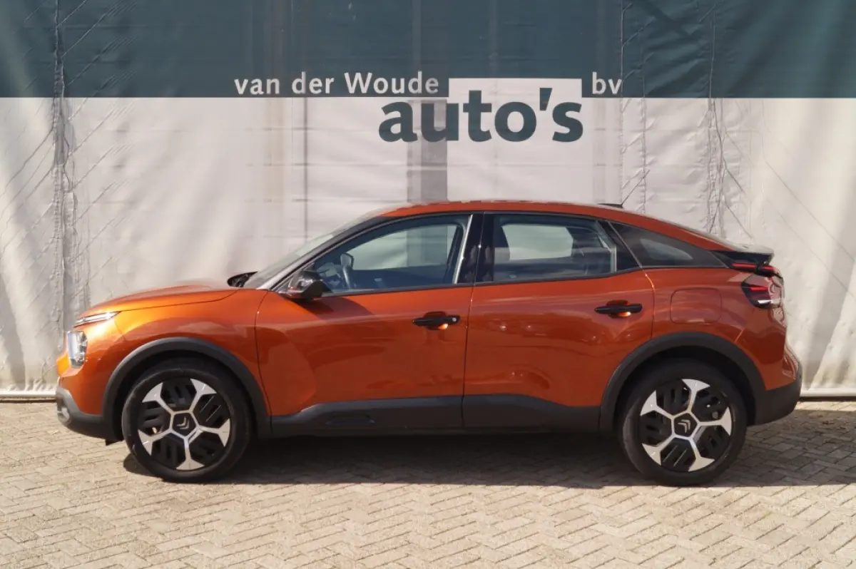 1.2 Puretech Feel -CARPLAY-TREHKAAK-