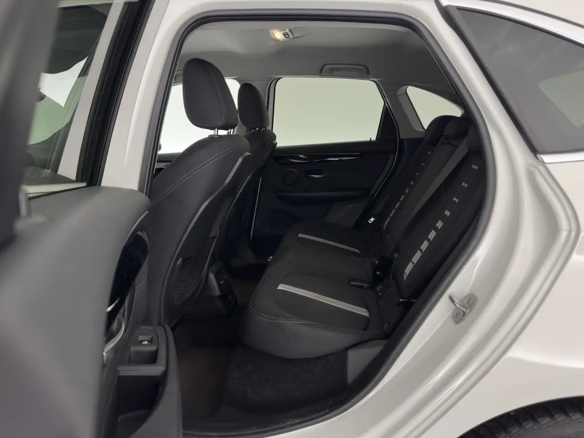 225xe Sport-Line Centennial High Executive Aut. *FULL-LED | NAVI-FULLMAP | HEATED-SPORTSEATS | ECC | PRIVACY-GLASS | PDC | CRUISE | 18''ALU*