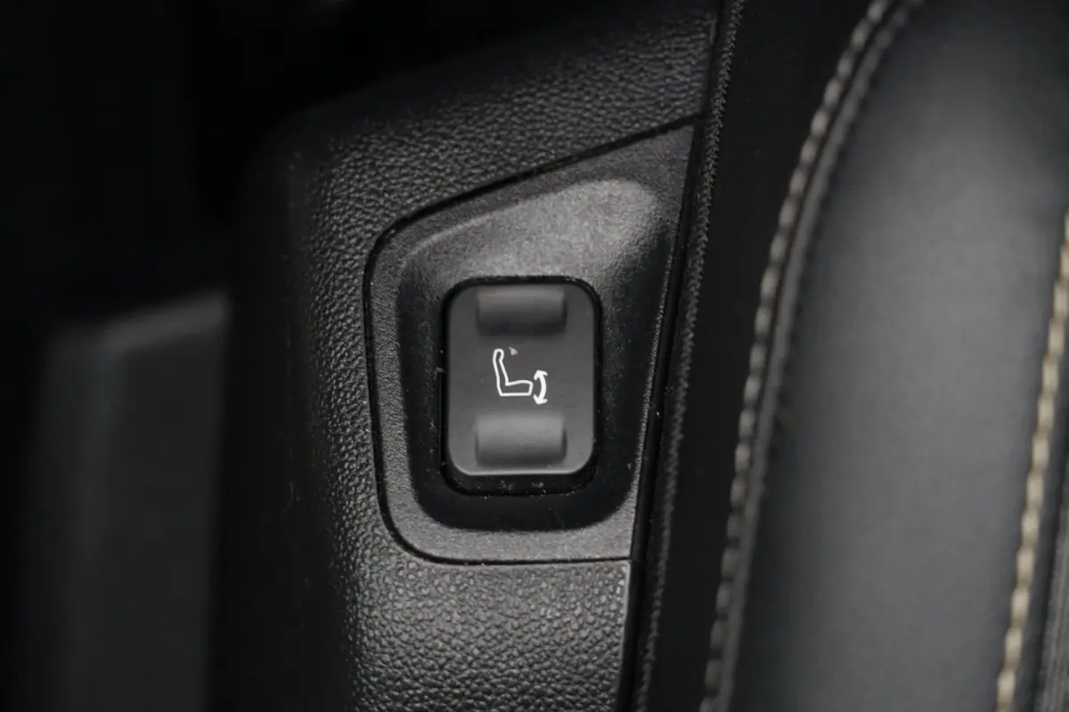 1.2 Turbo Innovation, NL, LED, CarPlay, cam.