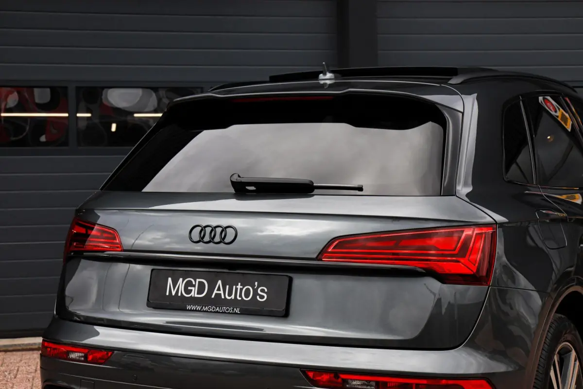 55 TFSIe Quattro Competition 3x S-Line /LED-MATRIX/PANODAK/STOELVERW./CARPLAY/TREKHAAK/CAMERA!