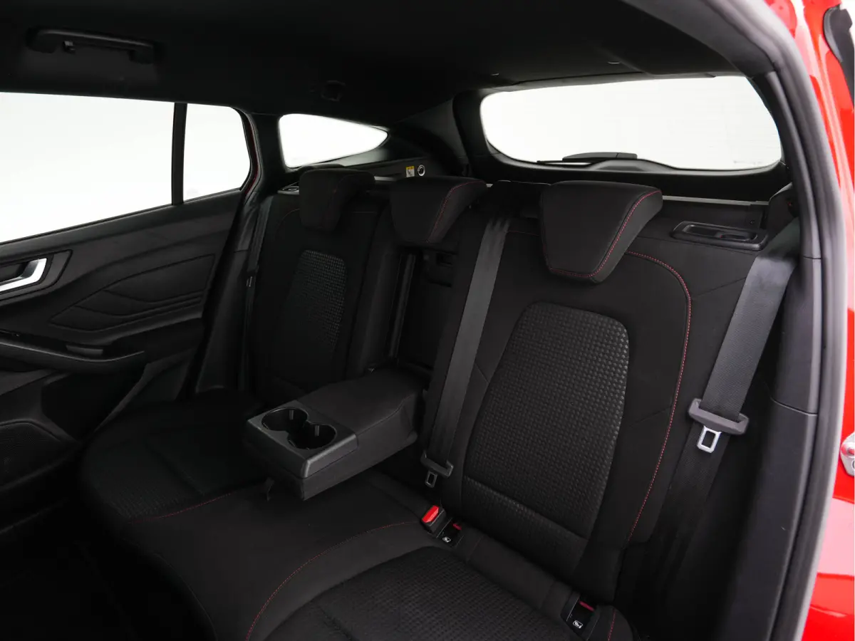 2.0 ST-Line-X Business EcoBlue (INCL-BTW) Aut. *ADAPTIVE-CRUISE | DIGI-COCKPIT | KEYLESS | CAMERA | NAVI-FULLMAP | HEATED-SPORTSEATS | DAB+ | SHIFT-PADDLES | ECC | PDC | TOWBAR | 18''ALU*