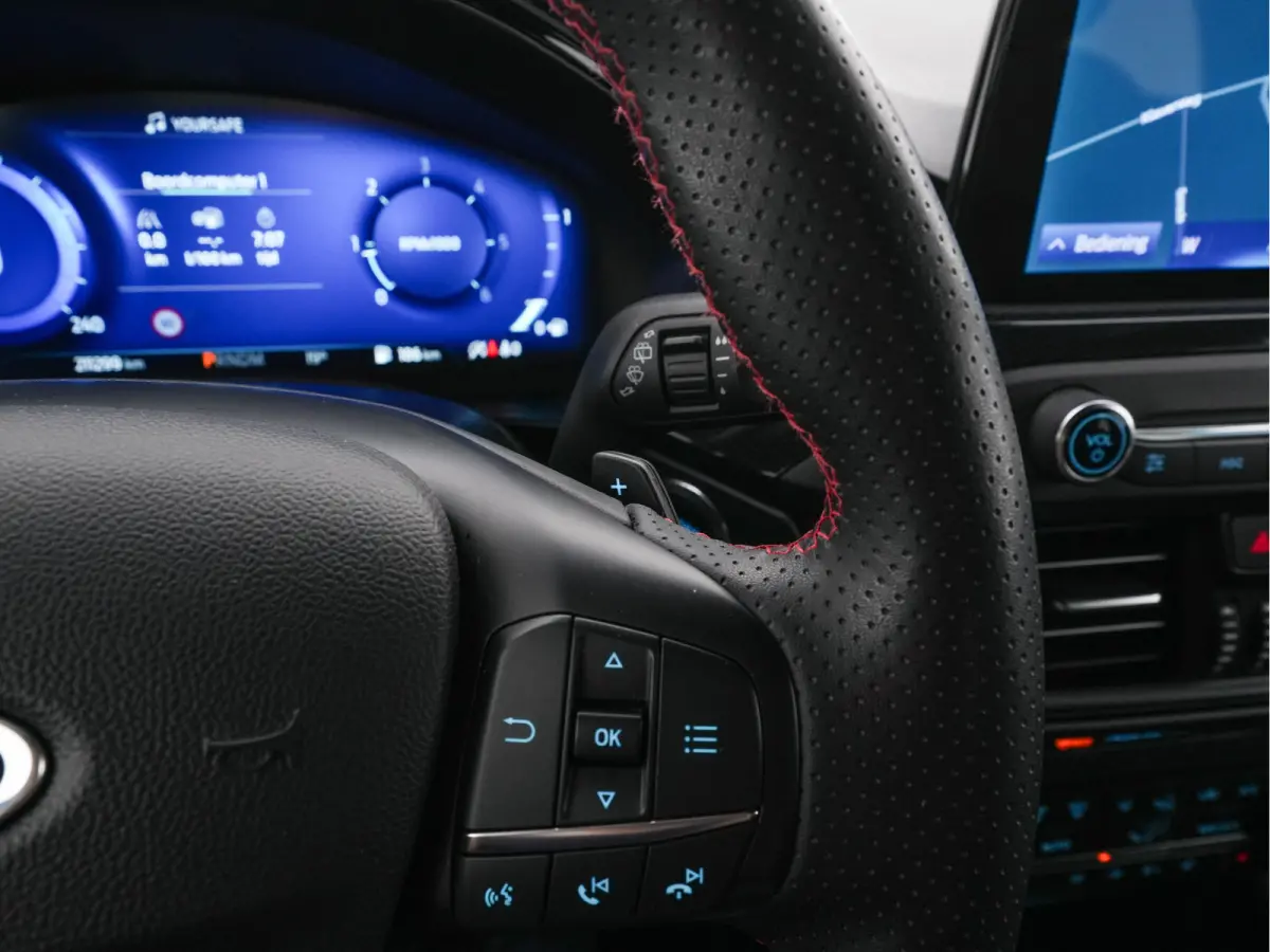 2.0 ST-Line-X Business EcoBlue (INCL-BTW) Aut. *ADAPTIVE-CRUISE | DIGI-COCKPIT | KEYLESS | CAMERA | NAVI-FULLMAP | HEATED-SPORTSEATS | DAB+ | SHIFT-PADDLES | ECC | PDC | TOWBAR | 18''ALU*