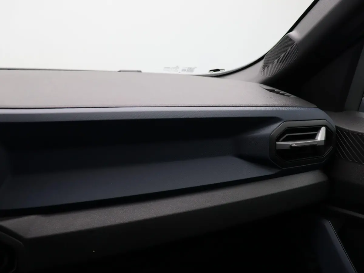 1.8 Hybrid 155pk Expression | Achteruitrijcamera | 17" lichtmetalen velgen | Apple carplay / Android auto | ACTIE 7 jaar Fabrieksgarantie! |