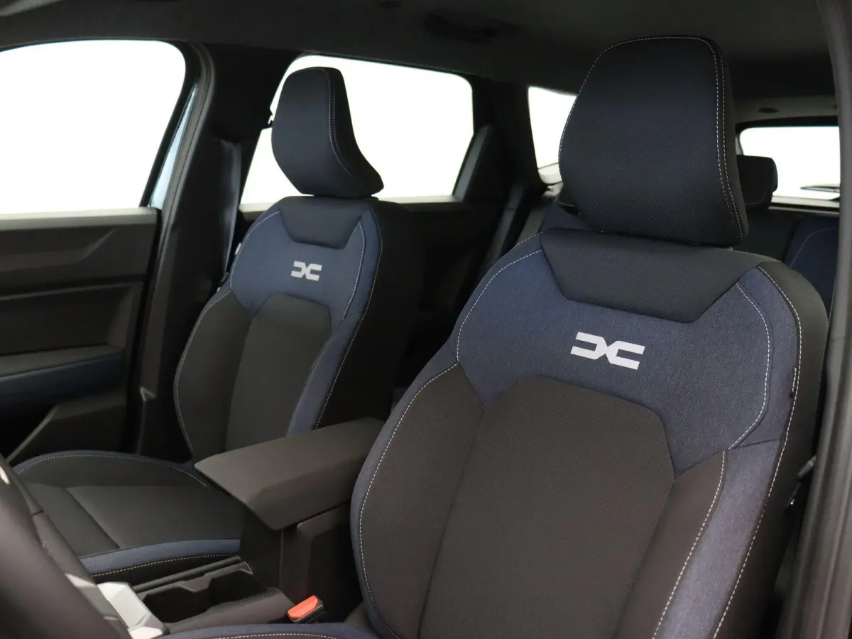 1.8 Hybrid 155pk Expression | Achteruitrijcamera | 17" lichtmetalen velgen | Apple carplay / Android auto | ACTIE 7 jaar Fabrieksgarantie! |