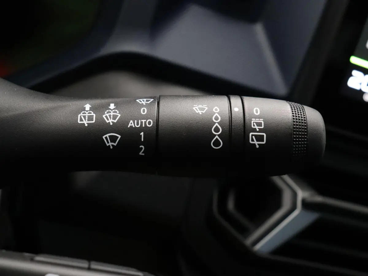 1.8 Hybrid 155pk Expression | Achteruitrijcamera | 17" lichtmetalen velgen | Apple carplay / Android auto | ACTIE 7 jaar Fabrieksgarantie! |