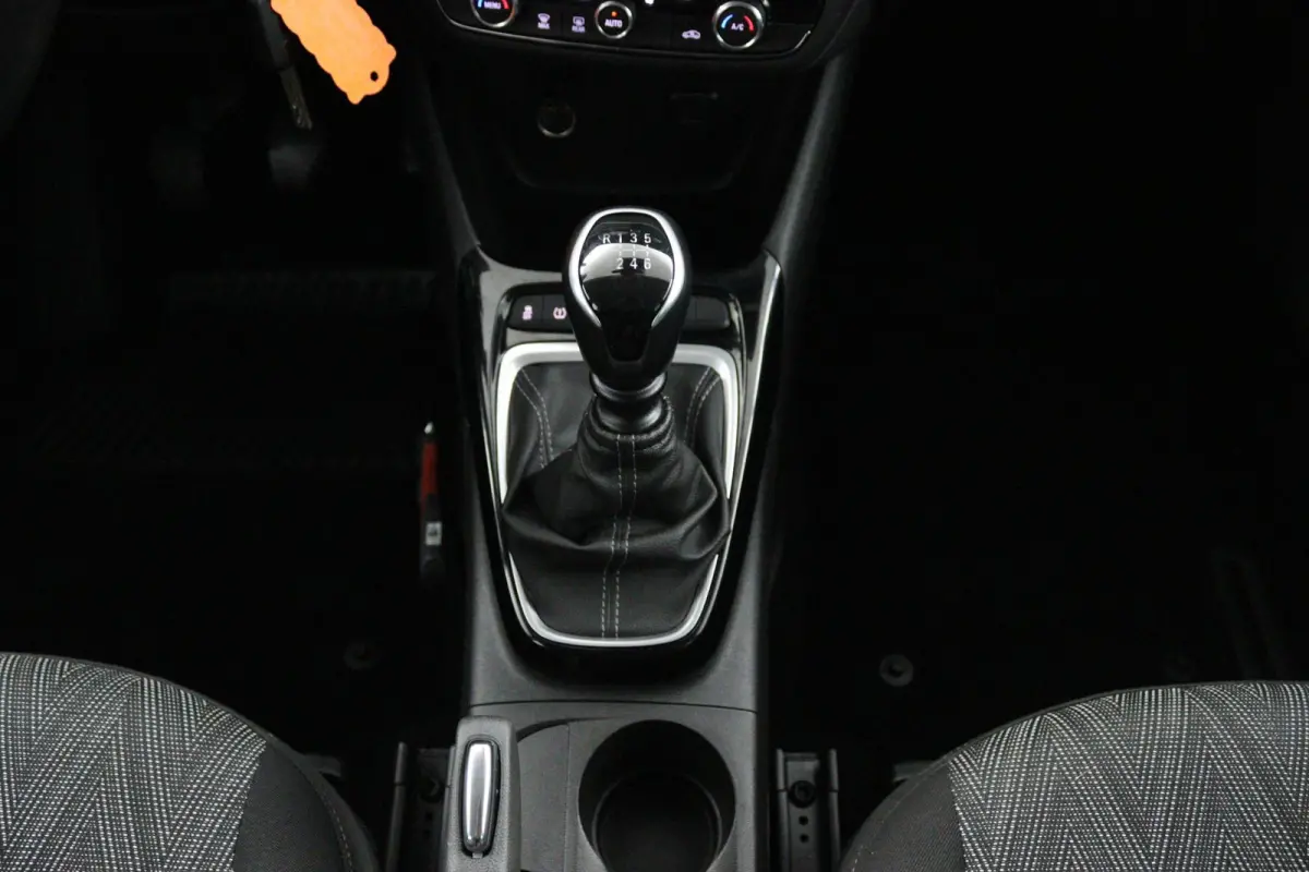 1.2 Turbo Edition*ECC*CRUISE*CAM*CARPLAY*RIEM.VV*