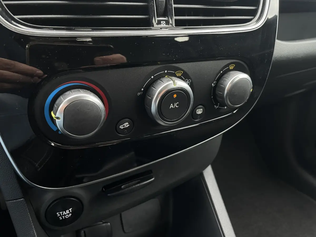 0.9 TCe Limited  Navigatie | Airco | Cruise | Bluetooth