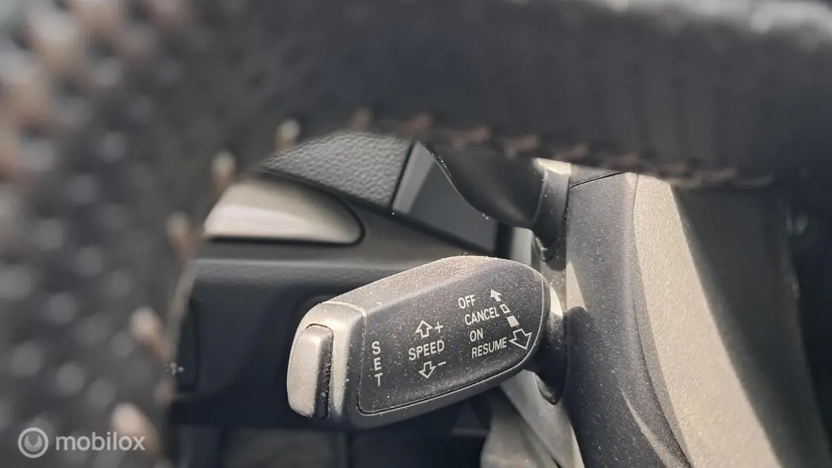 1.4 TFSI CoD Amb. Pro Line Plus||Schuifdak