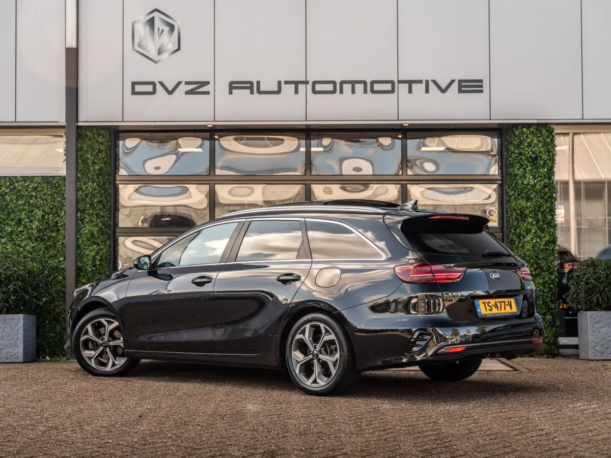 1.4 T-GDi ExecutiveLine | Pano | Leder | Camera | Dealer Ond.
