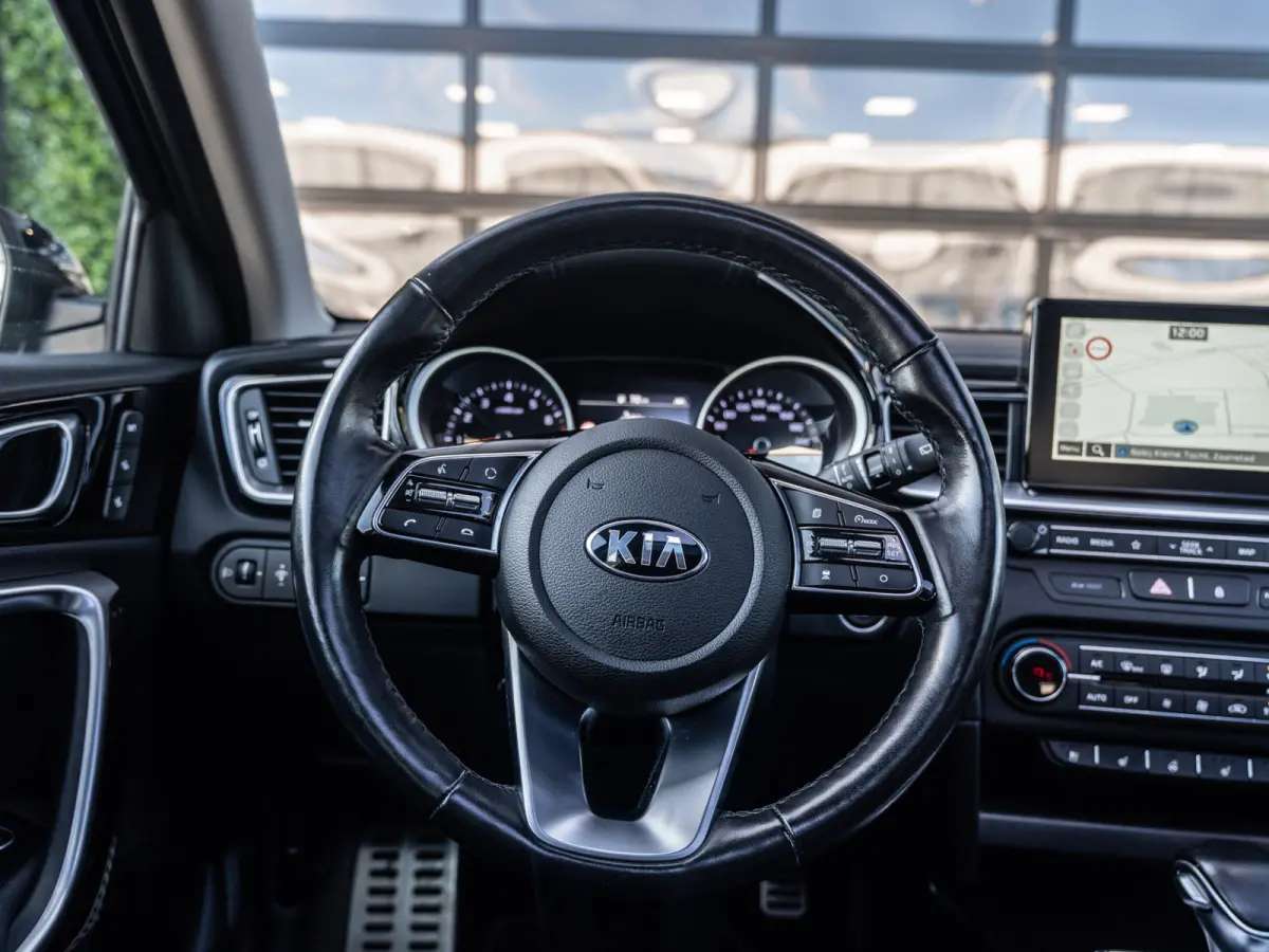 1.4 T-GDi ExecutiveLine | Pano | Leder | Camera | Dealer Ond.