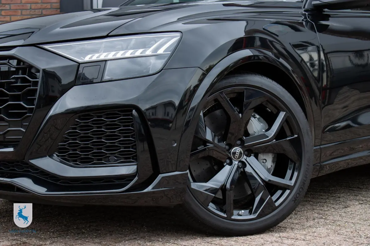4.0 TFSI RS Q8 quattro / BTW / B&O / Pano / 23''