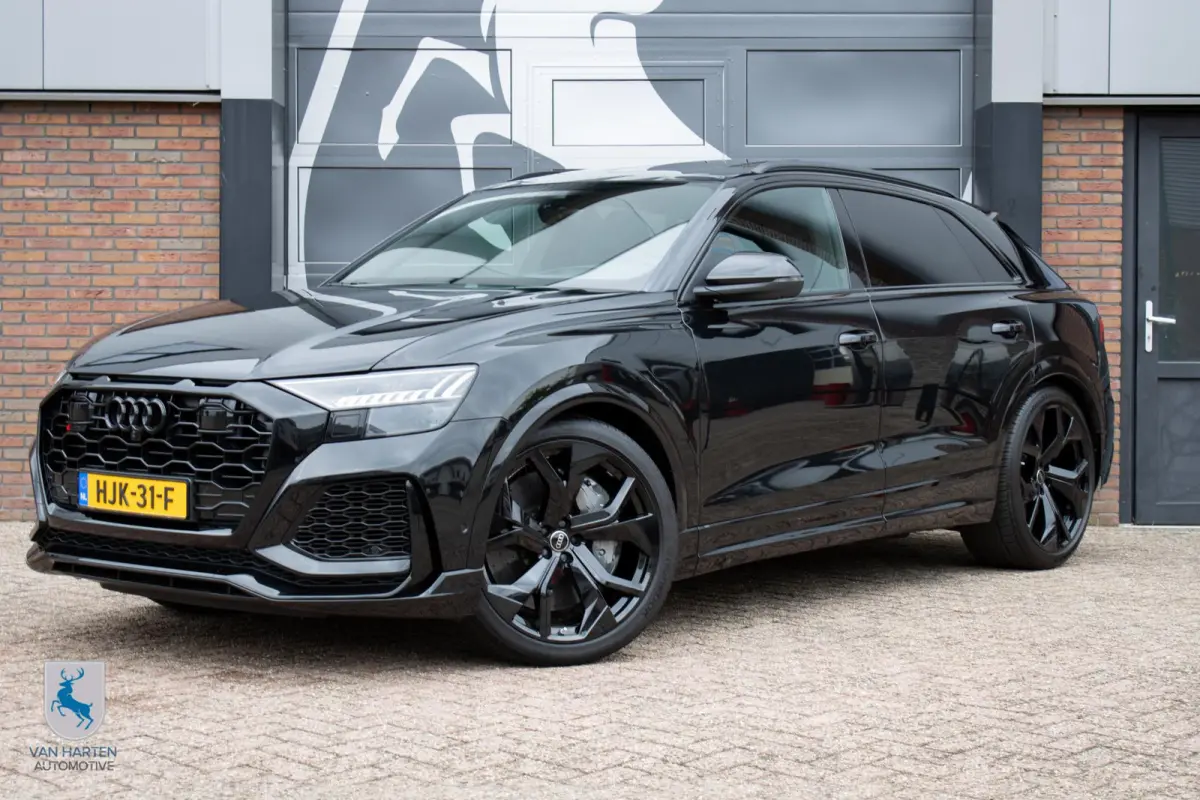 4.0 TFSI RS Q8 quattro / BTW / B&O / Pano / 23''