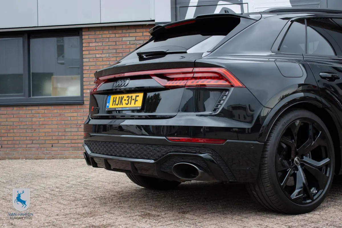 4.0 TFSI RS Q8 quattro / BTW / B&O / Pano / 23''
