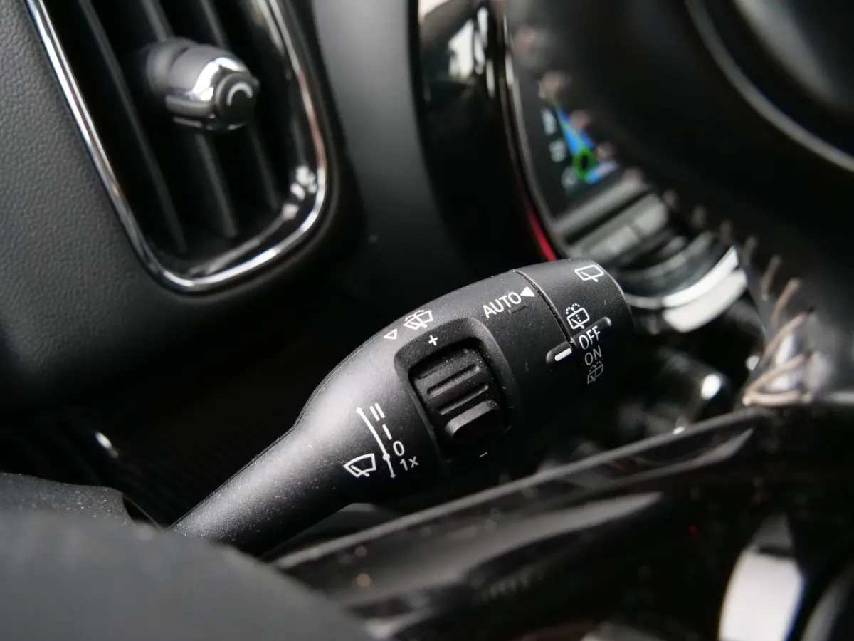 Mini 2.0 192pk Cooper S ALL4 Chili Automaat Camera / Head-Up / Leer / Navigatie