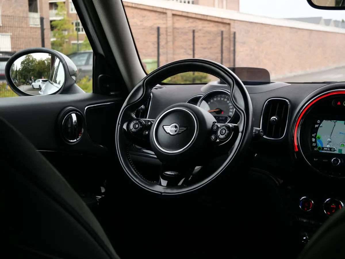 Mini 2.0 192pk Cooper S ALL4 Chili Automaat Camera / Head-Up / Leer / Navigatie
