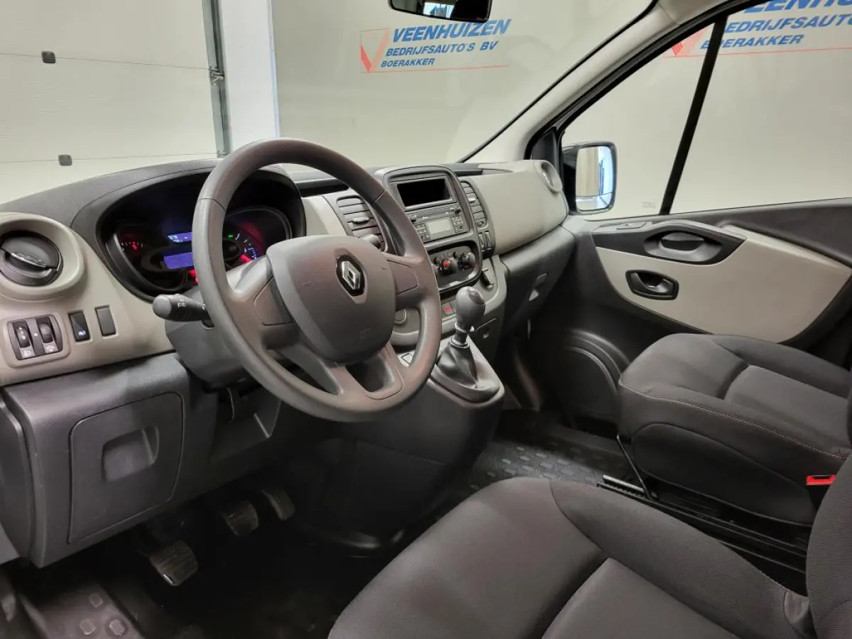 1.6dCi 8-Personenbus - Excl. BTW / BPM vrij Euro 6!