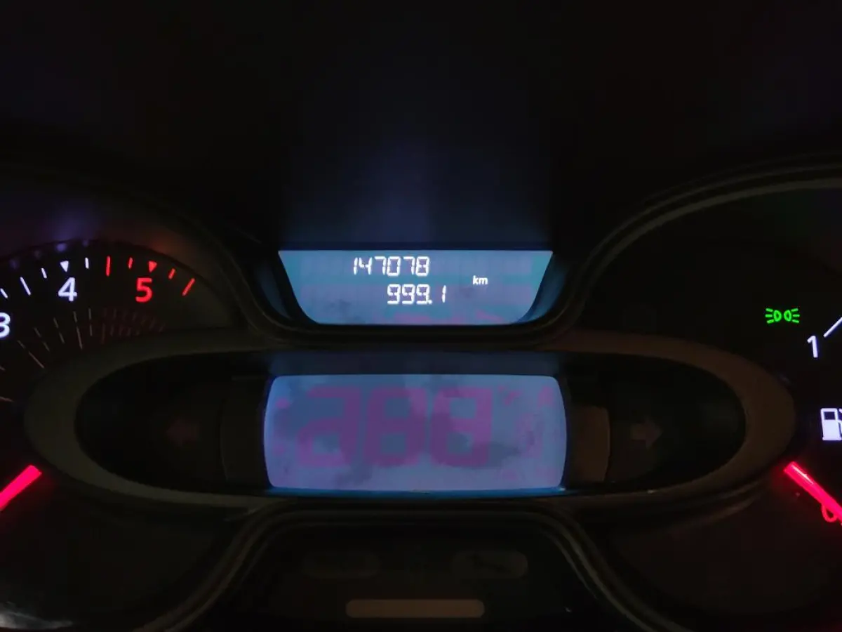 1.6dCi 8-Personenbus - Excl. BTW / BPM vrij Euro 6!