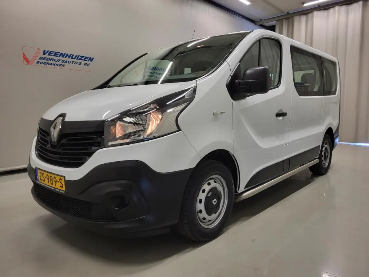 1.6dCi 8-Personenbus - Excl. BTW / BPM vrij Euro 6!